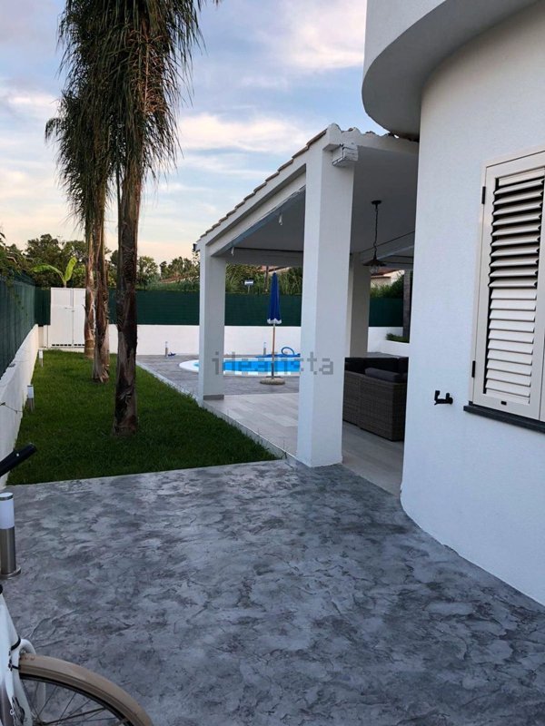 casa indipendente in vendita a Belvedere Marittimo