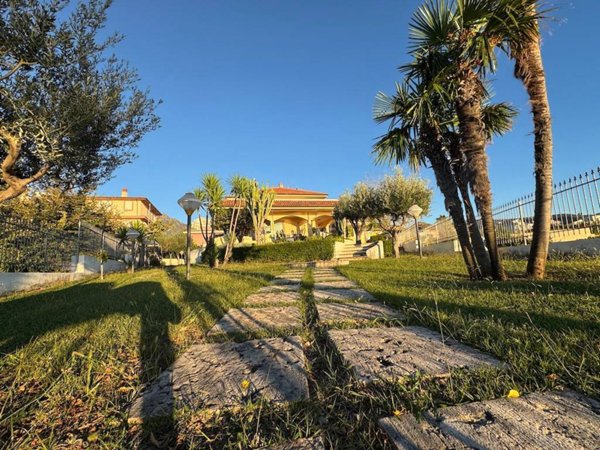 casa indipendente in vendita a Belvedere Marittimo