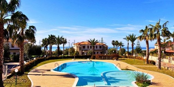 casa indipendente in vendita a Belvedere Marittimo