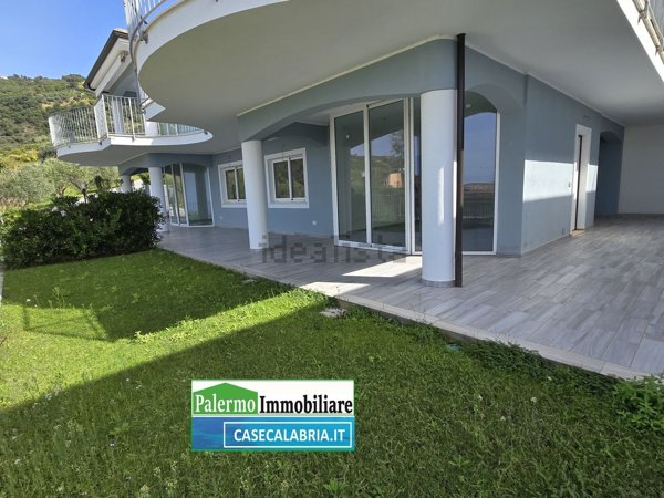 casa indipendente in vendita a Belvedere Marittimo