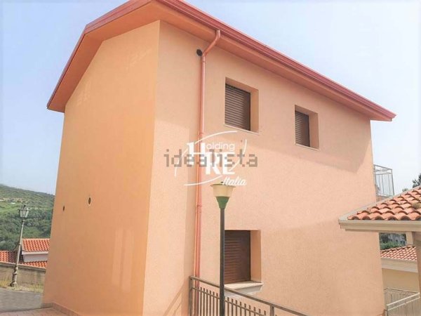 casa indipendente in vendita a Belvedere Marittimo