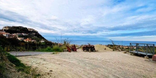 casa indipendente in vendita a Belvedere Marittimo