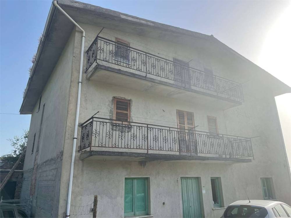 intera palazzina in vendita a Belvedere Marittimo