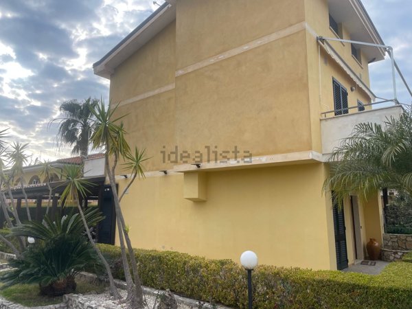 casa indipendente in vendita a Belvedere Marittimo