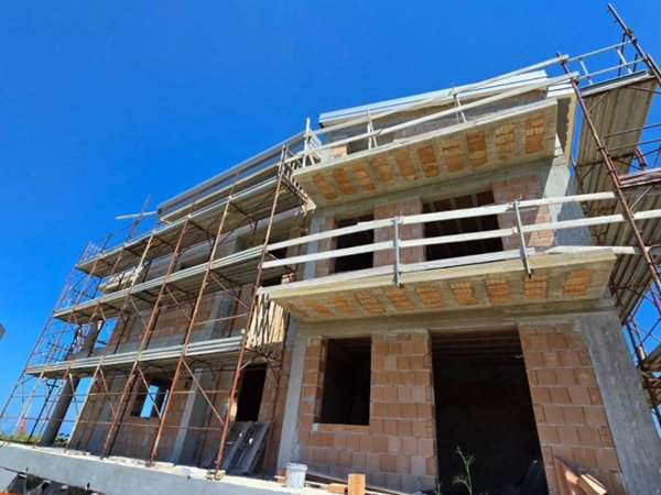 intera palazzina in vendita a Belvedere Marittimo