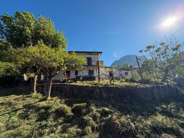casa semindipendente in vendita a Belvedere Marittimo