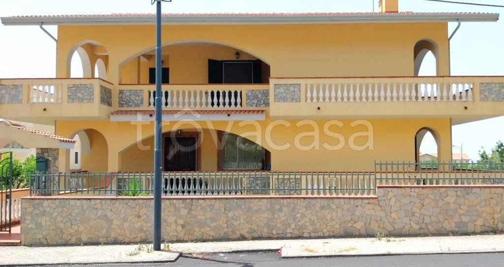 casa indipendente in vendita a Belvedere Marittimo