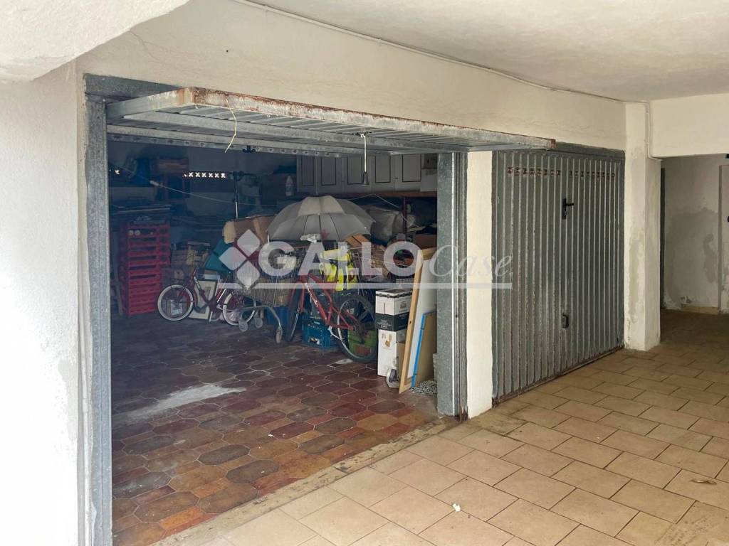 box auto in vendita a Belvedere Marittimo