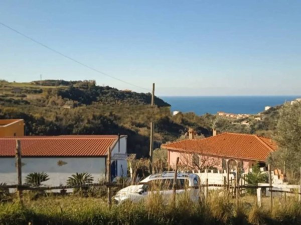 casa indipendente in vendita a Belvedere Marittimo