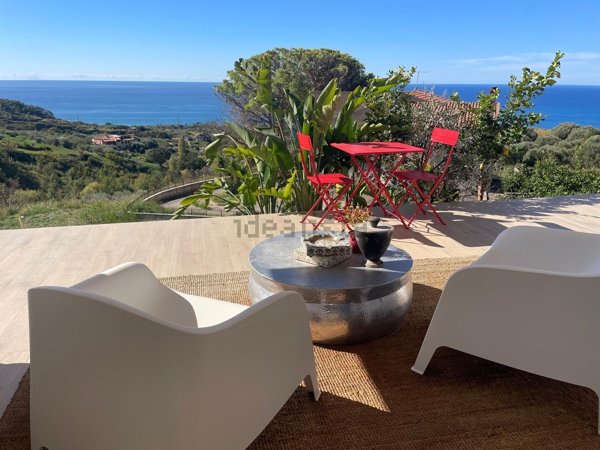 casa indipendente in vendita a Belvedere Marittimo