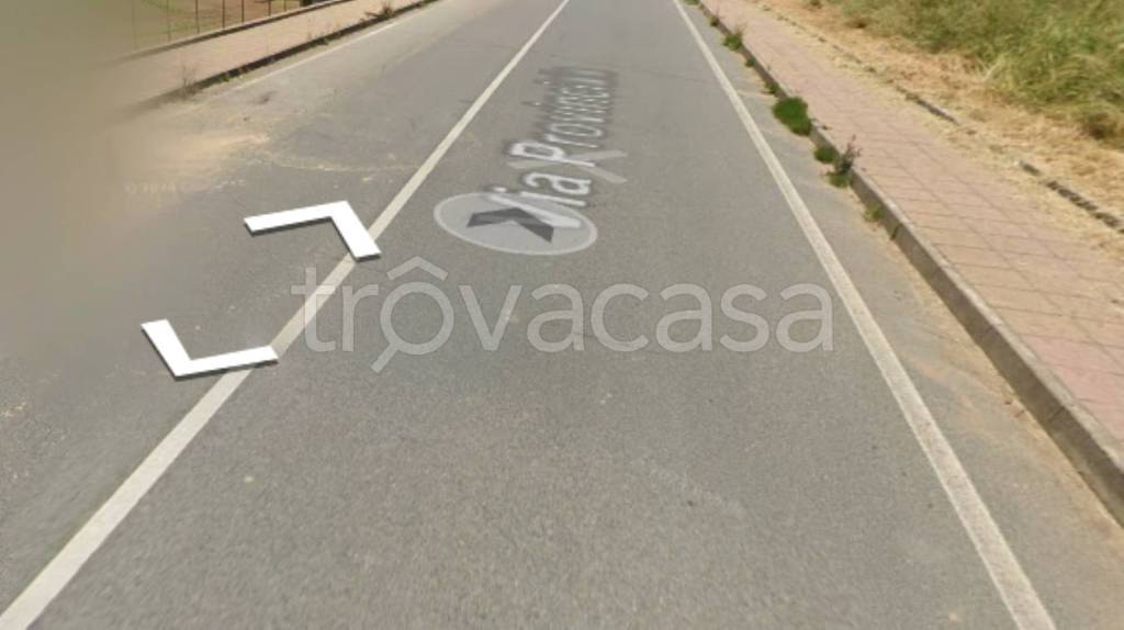 locale commerciale in vendita a Bianchi