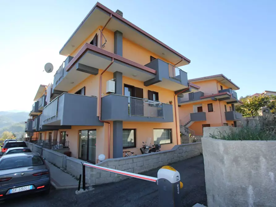 casa indipendente in vendita a Bianchi