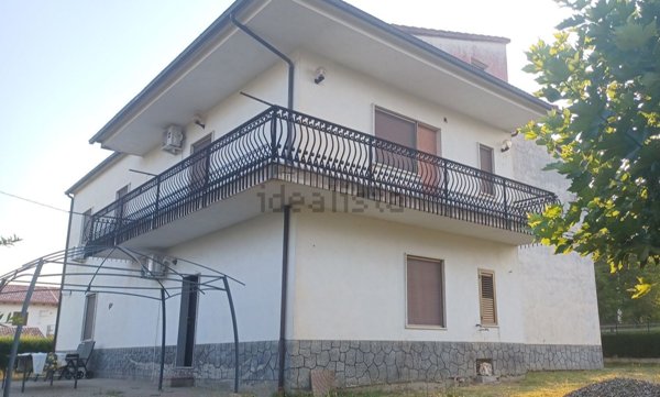 casa indipendente in vendita a Bisignano
