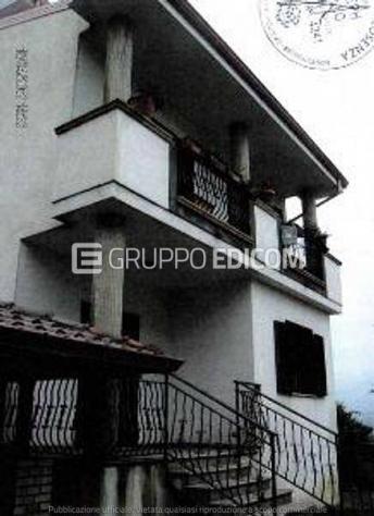 casa indipendente in vendita a Bisignano