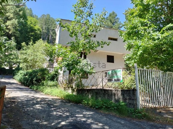 casa indipendente in vendita a Bisignano
