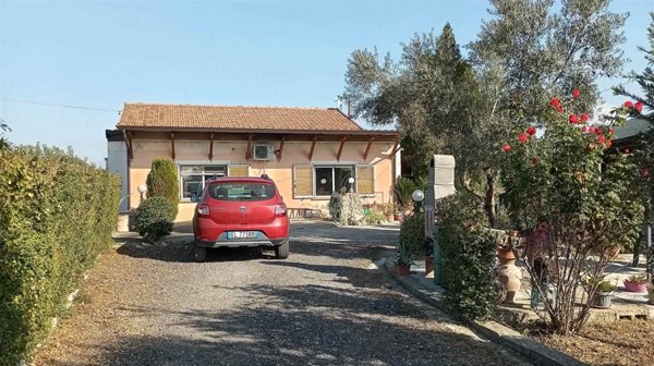 casa indipendente in vendita a Bisignano