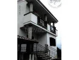 casa indipendente in vendita a Bisignano