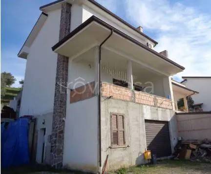 casa indipendente in vendita a Bisignano