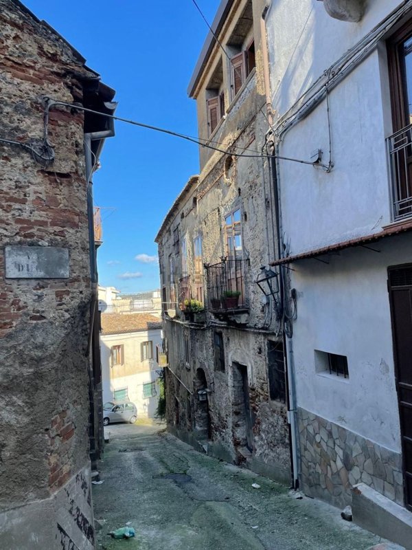 locale commerciale in vendita a Bisignano