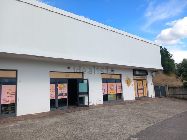 locale commerciale in vendita a Bisignano