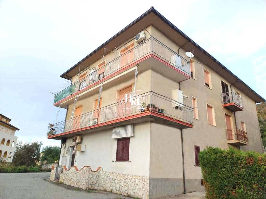 appartamento in vendita a Bonifati in zona Sparvasile