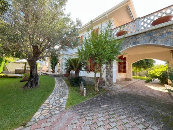casa indipendente in vendita a Bonifati in zona Cittadella del Capo