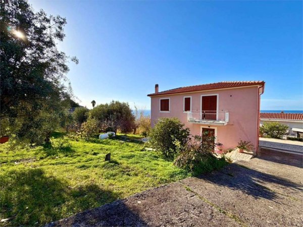 casa indipendente in vendita a Bonifati in zona Cittadella del Capo