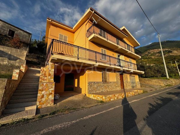 casa indipendente in vendita a Buonvicino