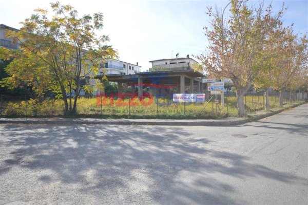 locale di sgombero in vendita a Calopezzati