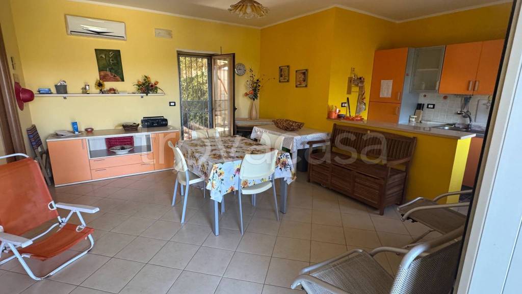 casa indipendente in vendita a Calopezzati