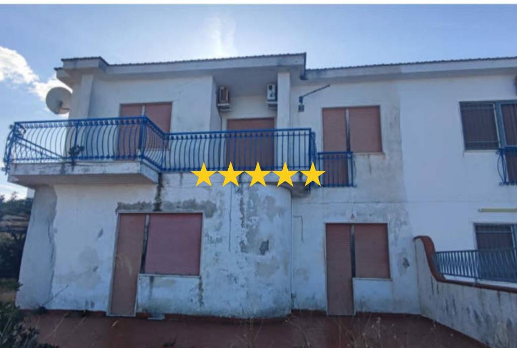appartamento in vendita a Calopezzati