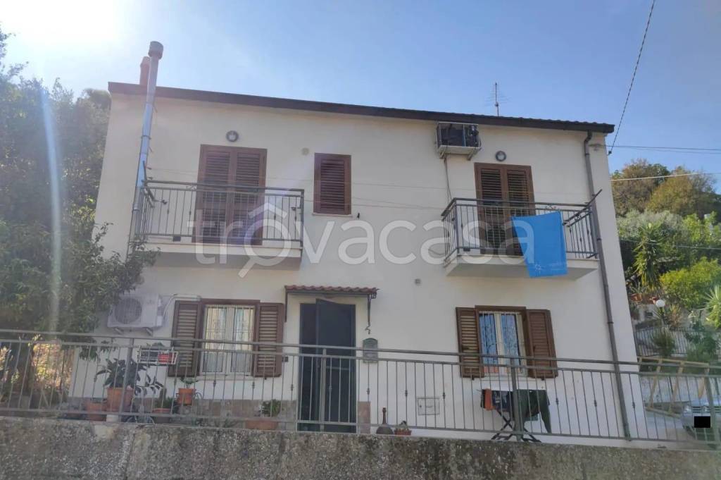 casa indipendente in vendita a Calopezzati