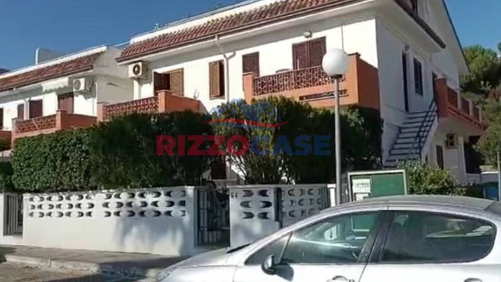 appartamento in vendita a Calopezzati
