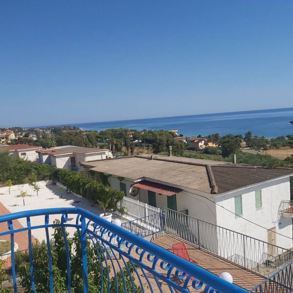 appartamento in vendita a Calopezzati