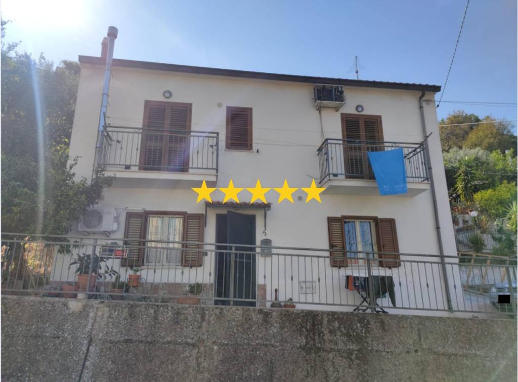 appartamento in vendita a Calopezzati