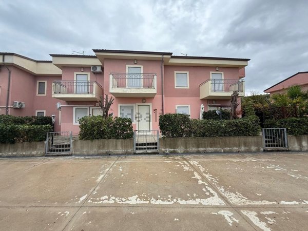 casa indipendente in vendita a Calopezzati