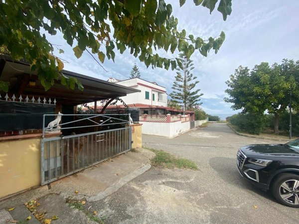 casa indipendente in vendita a Calopezzati