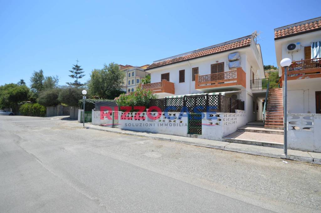 appartamento in vendita a Calopezzati