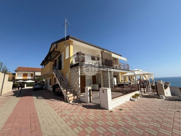 appartamento in vendita a Calopezzati