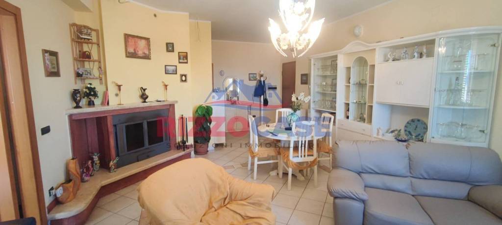 appartamento in vendita a Cariati