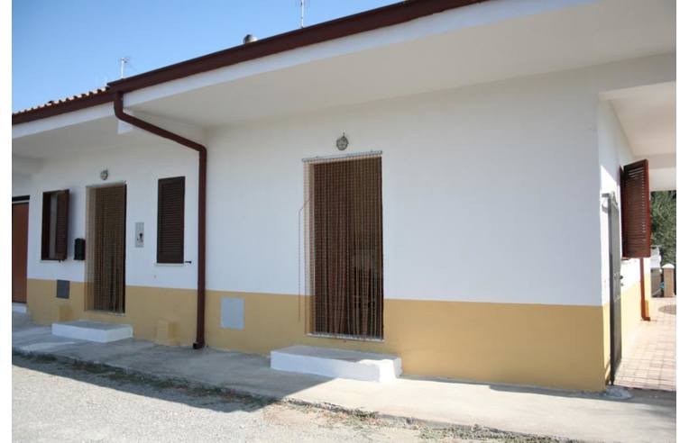 casa indipendente in vendita a Cariati