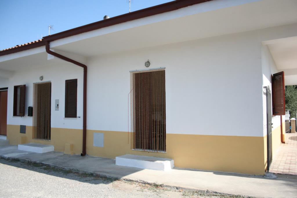 casa indipendente in vendita a Cariati