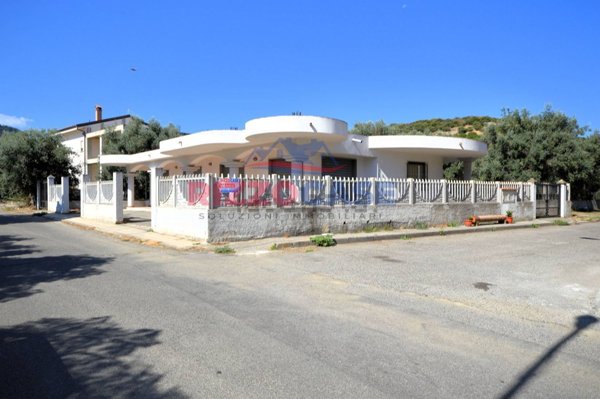 locale commerciale in vendita a Cariati