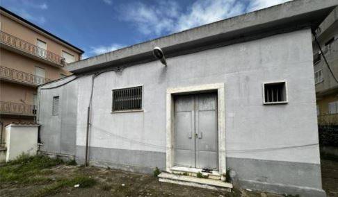 locale commerciale in vendita a Cariati