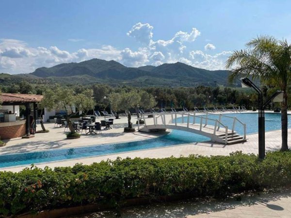 casa indipendente in vendita a Cariati