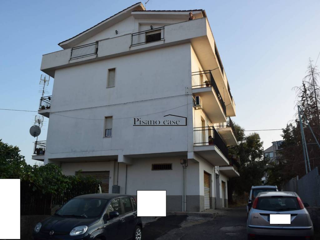 intera palazzina in vendita a Cariati