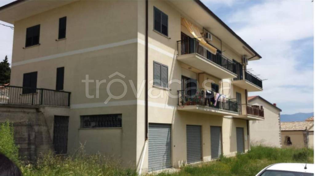 appartamento in vendita a Carolei