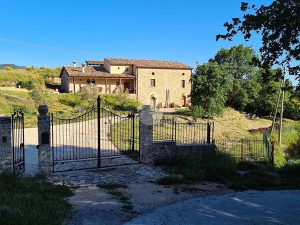 casa indipendente in vendita a Carolei