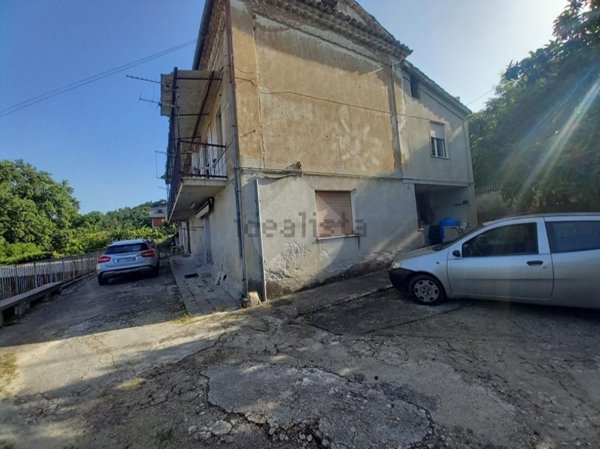 appartamento in vendita a Carolei in zona Vadue