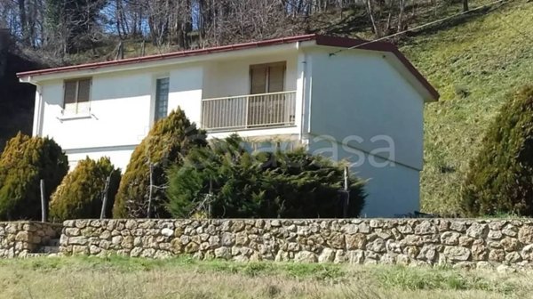 casa indipendente in vendita a Carolei